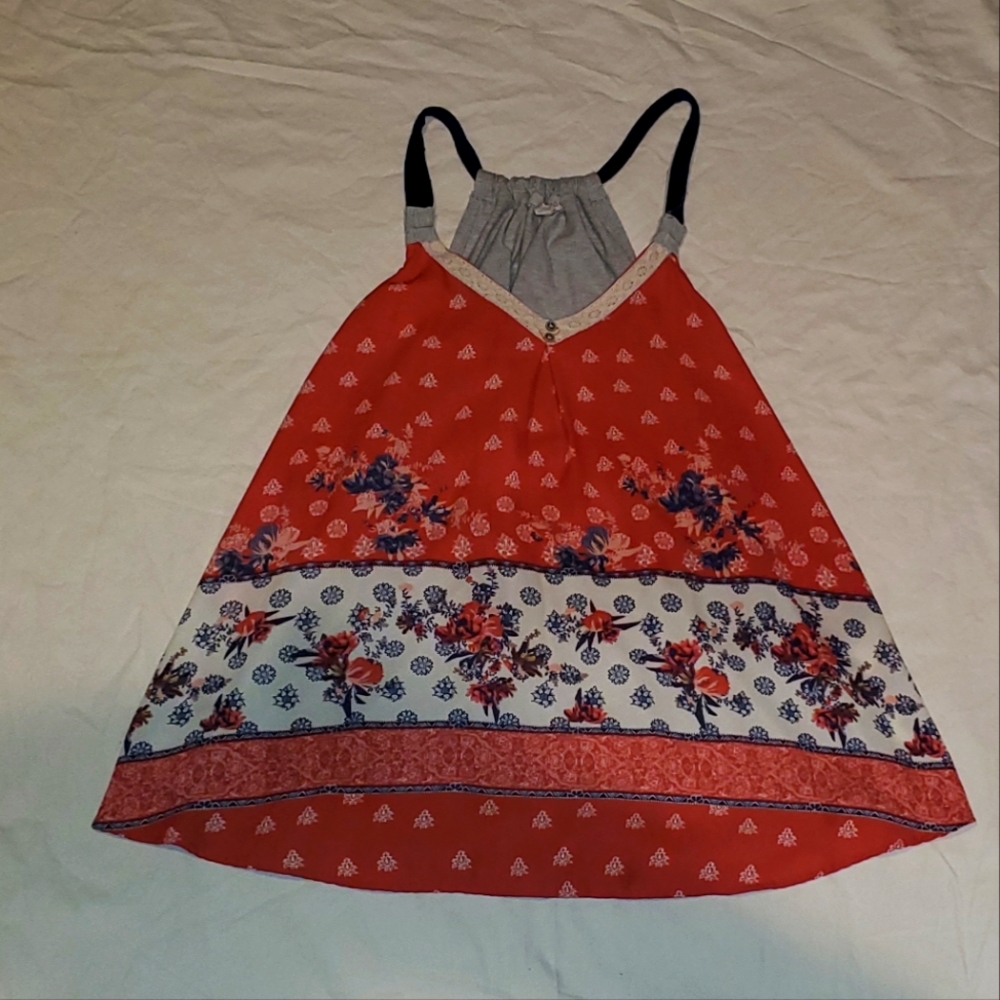 Rewind top. Sleeveless tank top